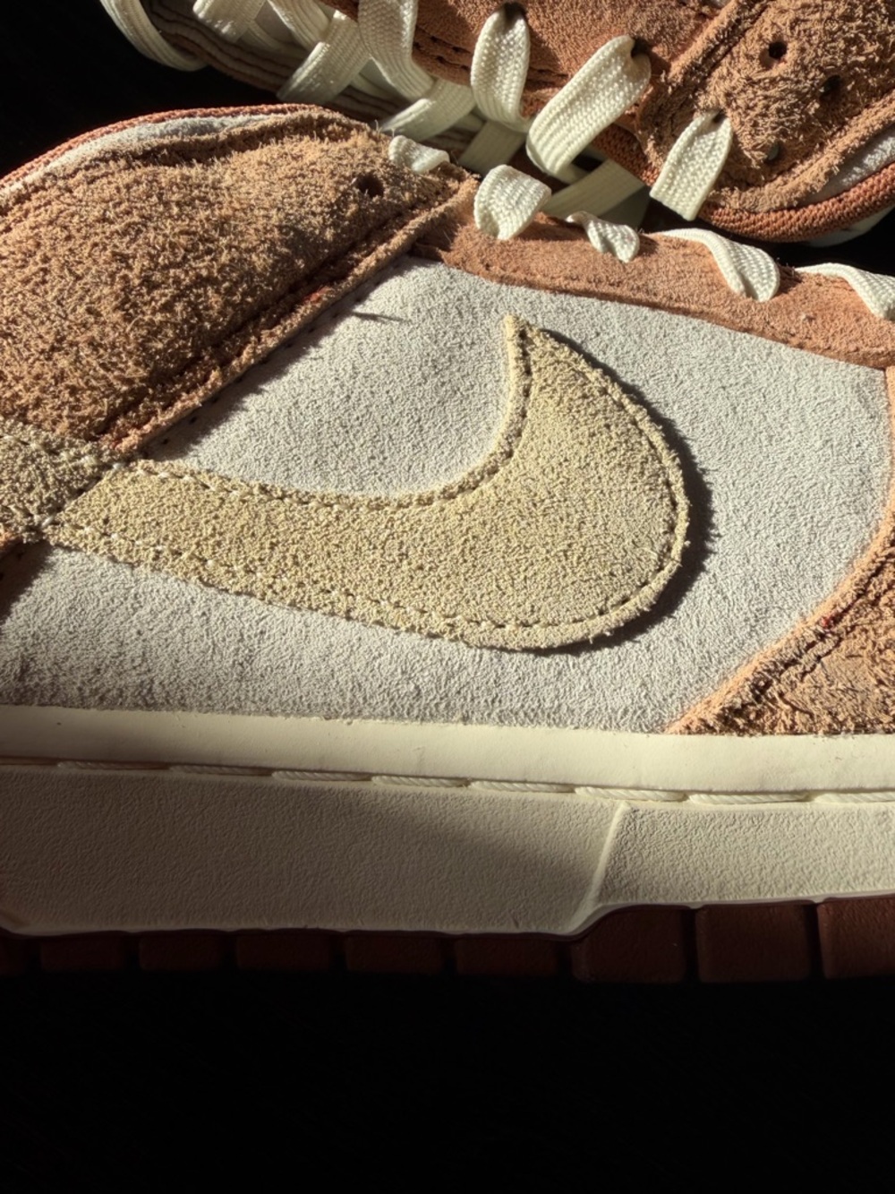 Nike Dunk Low Pro Premium Medium Curry Size 12 - Picture 3 of 11